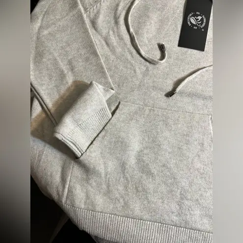 Women’s Cashmere Stone/ Cream Hoodie Sweater, perfect for winter wear, warm,cozy Gray Size undefined