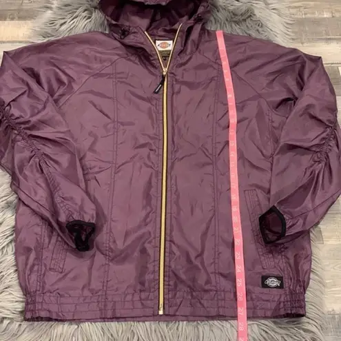 Dickies zip front hooded windbreaker jacket eggplant L