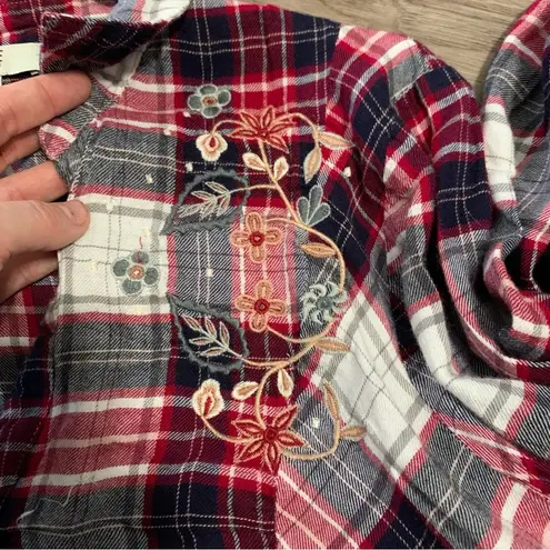 Vintage America Blues Red Blue White Plaid Dress? Long Buttoned up Shirt; Large