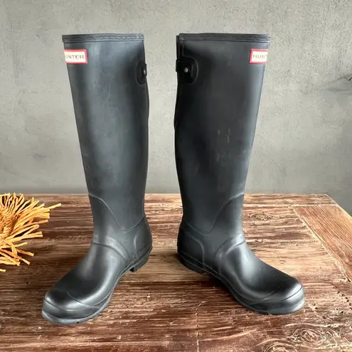 Hunter  Women's Original Tall Snow Boot SIZE 8