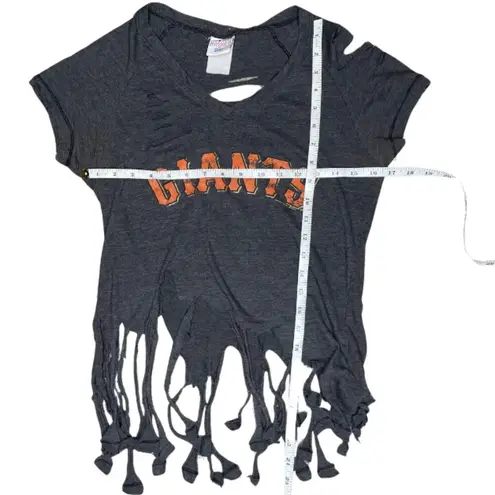 Genuine Merchandise Women's MLB San Francisco Giants Graphic Reworked T-Shirt L