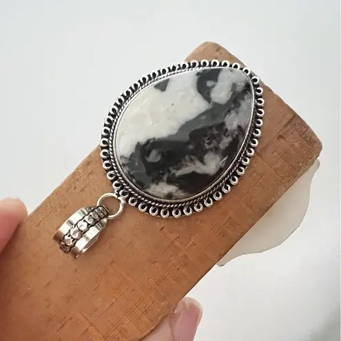 925 Sterling Silver White buffalo Turquoise Necklace Womens Gemstone Jewelry Black