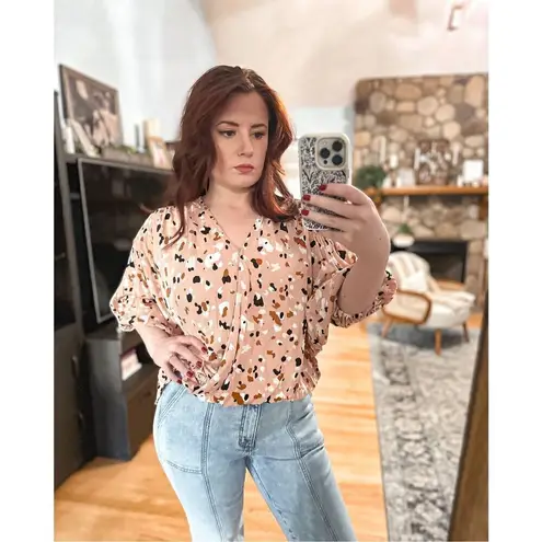 Versona speckled top