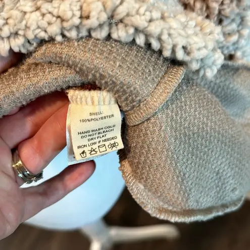 Fantastic Fawn Medium Neutral Sherpa Quarter Zip Pullover