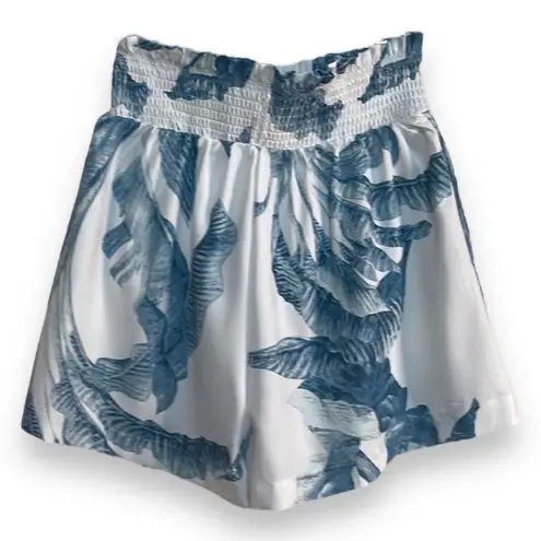 Botanical Tropical Leaf Print Smocked Shorts with Pockets, Size M, 3” NWT! Size M