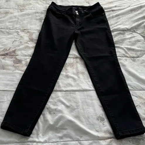 Tahari Kelly black mid rise slimming skinny jeans, size 14W minimalist preppy