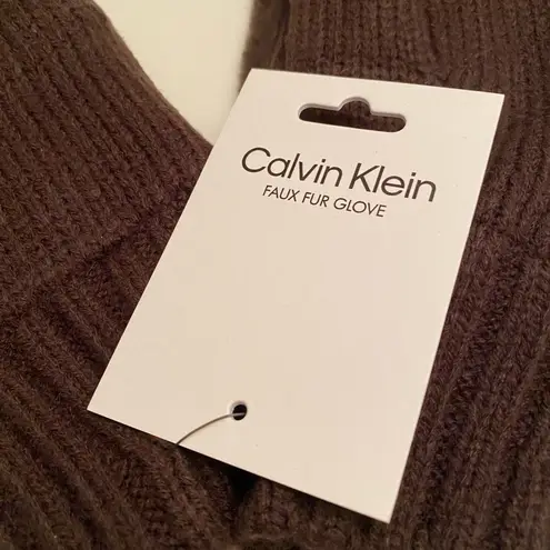 Calvin Klein NWT  Faux Fur Mittens