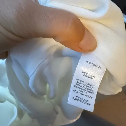 Socialite  White Scalloped Camisole Top