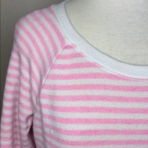 Victoria's Secret Victoria’s Secret Lightweight Sweater/Sweatshirt