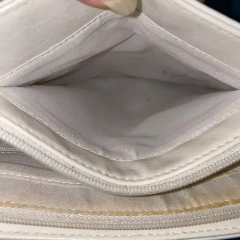 Rosetti cross body handbag many organizer pockets