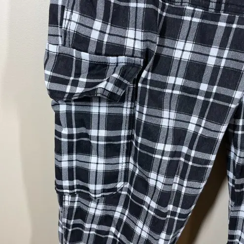 Hot Topic  Black White Plaid Utility Joggers Womens Size XL Cargo Goth Grunge