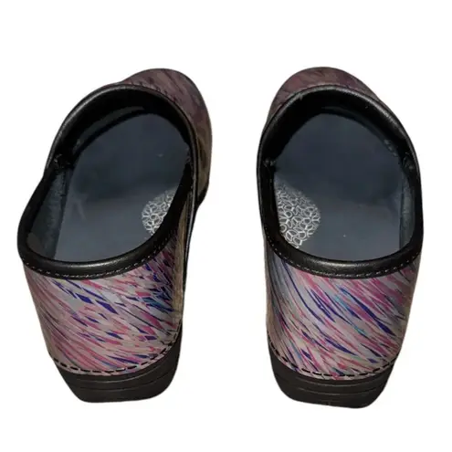 Dansko XP 2.0 Pastel Blur Print Patent Leather Clogs size EU 38/US 7.5-8