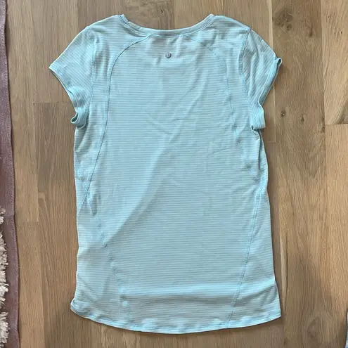 Lululemon  blue athletic top