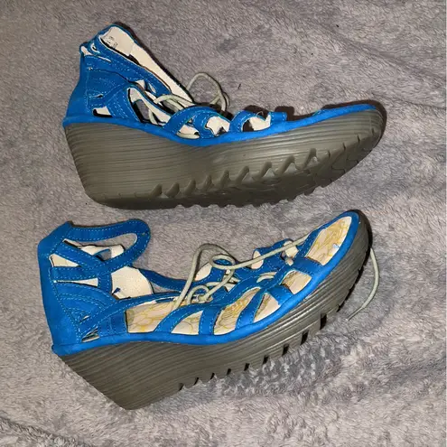 Fly London Blue Sandals with Strappy Design and Open-Toe Style size 7.5