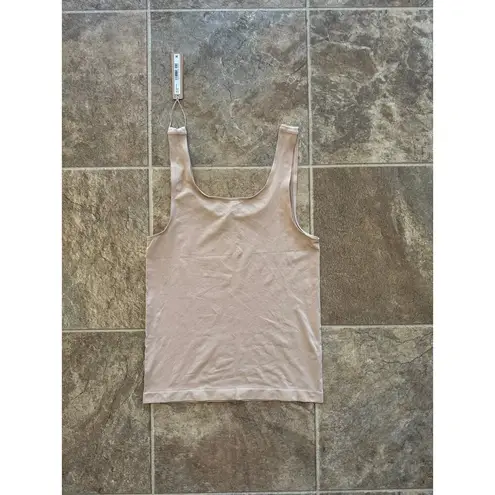 SKIMS Soft Smoothing Seamless Tank Clay Size Medium