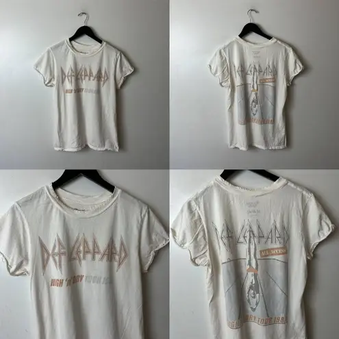 Recycled Karma Distressed Def Leppard T Shirt Womens White Medium M Music Band Graphic Tee Logo