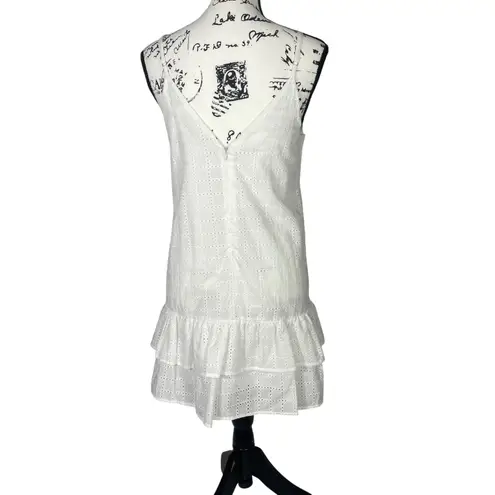 Gianni Bini GB  White Eyelet Dress Sleeveless Cotton Lined Ruffle Hem Small‎