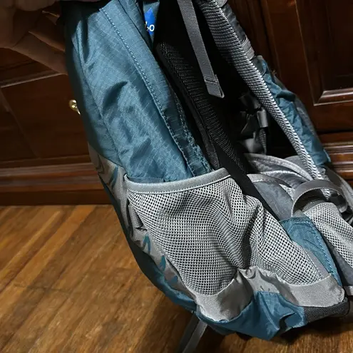 Osprey Sirrus 24 Hiking Backpack/Day Pack, Teal/Gray, Rain Cover, Sz Small Blue