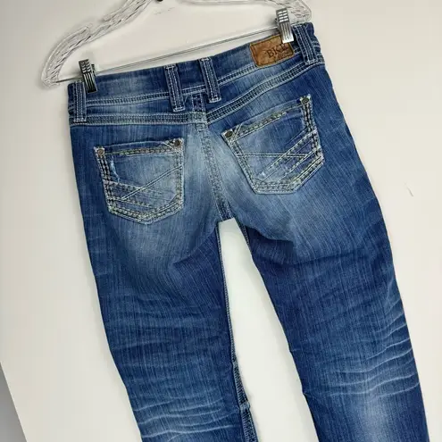 BKE Buckle Sabrina Bootcut Jeans Sz 27 Distressed Womens Embroidered Pockets