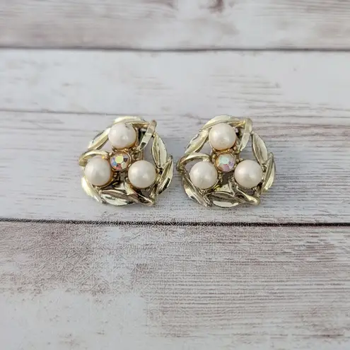 Vintage Clip On Earrings Gold Tone, Faux Pearl, Iridescent Center