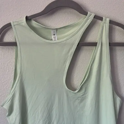 Lululemon NWT  Shoulder Cut-Out Yoga Tank Kohlrabi Green Silk Blend 10 Large