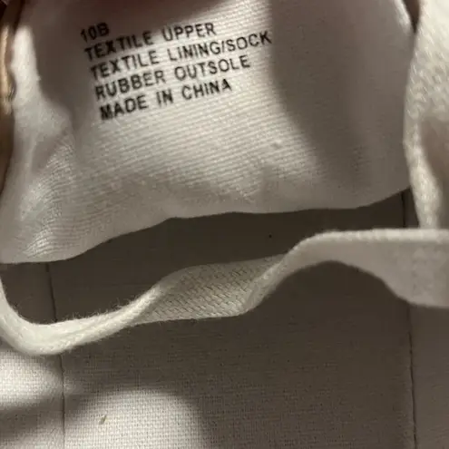 Jack Rogers  Sneakers Lia Satin Sneaker in Champagne Sz 10 NEW IN BOX NIB