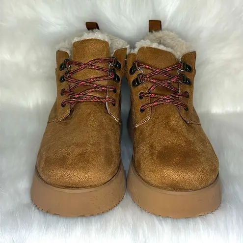 American Eagle  Seavees Baja Mulholland Platform Sherpa Lined Lace Up Boot