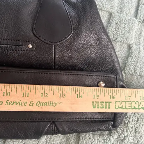 B MAKOWSKY Medium Blk Leather 2 Handle 3 Section Leopard Lining W/ Zippered Area Black