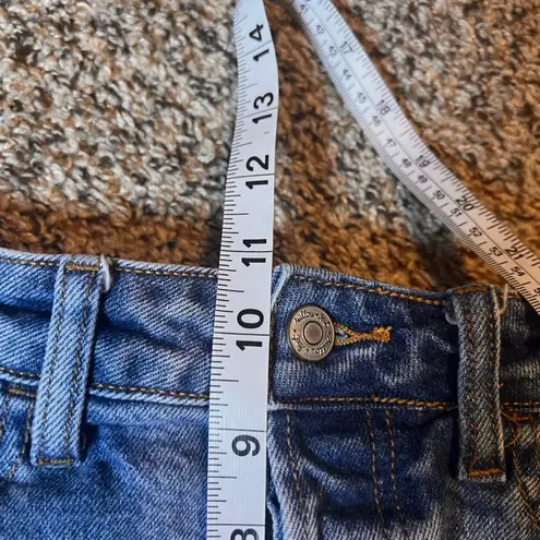 Willow + Root Distressed Mom Jeans Ripped Knee Denim Button Fly Size 28 Blue