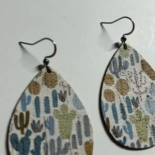 Handmade Cork on Genuine Leather Cactus Southwest Teardrop Earrings 2" New