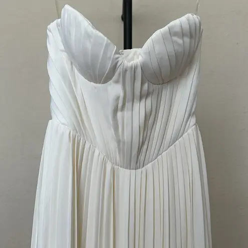 House Of CB  'Amorata' Ivory Pleated Maxi Dress NWOT size S