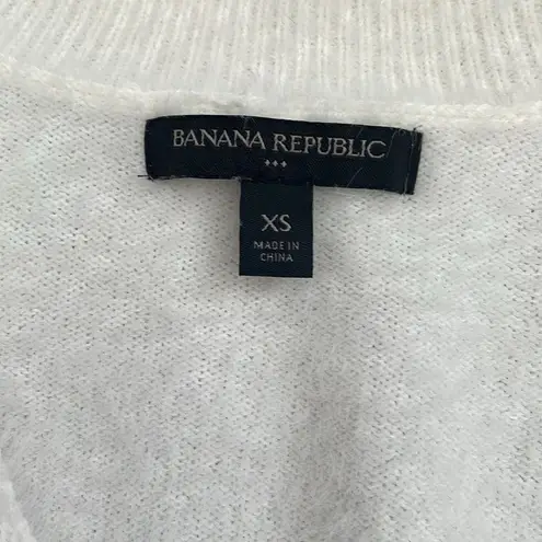 Banana Republic  Luxuriously Soft White Faux Wrap Front V-Neck Sweater size XS