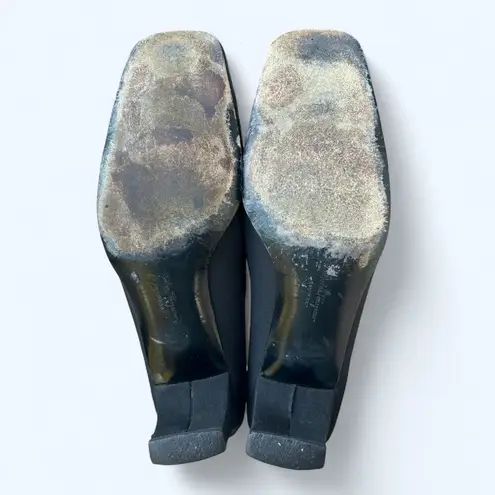 Salvatore Ferragamo Women's Black Low Heel Buckle Accent Pumps size 8 2A