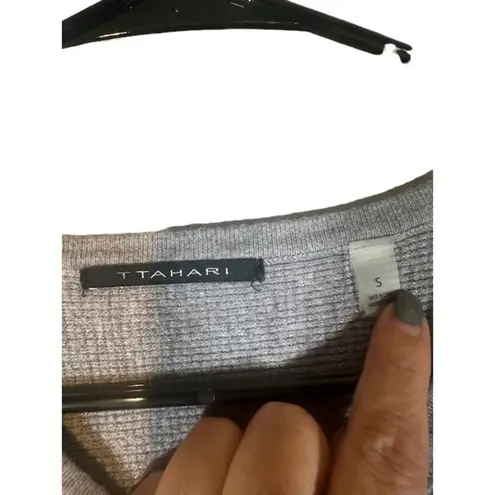 T Tahari Gray Long Batwing Sleeve Boat Neck Knit Sweater Women Sz S