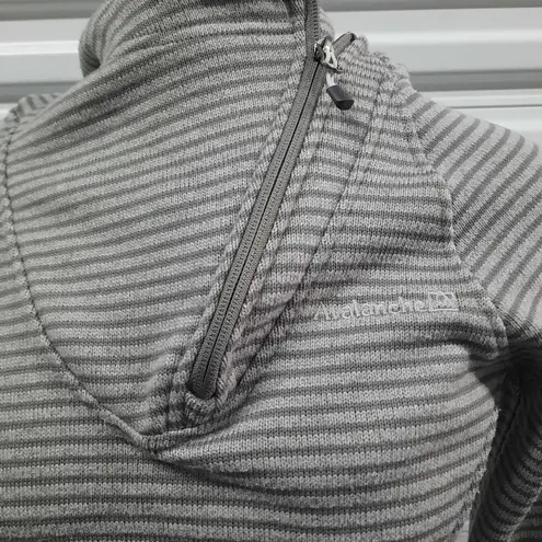 Avalanche Womens Hooded Sweatshirt Size Small Gray