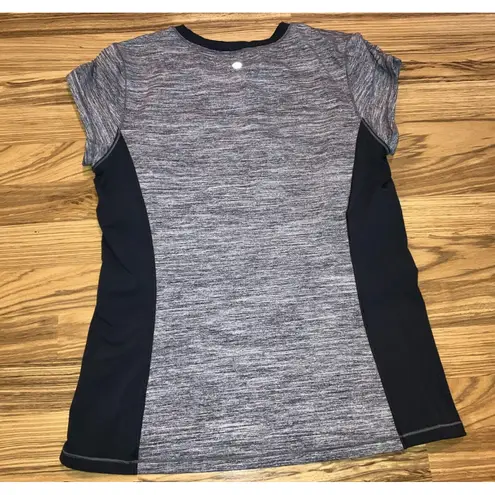 Lululemon Time‎ To Sweat Short Sleeve Top Colorblock Yoga Space Gray Black S/M Size 4