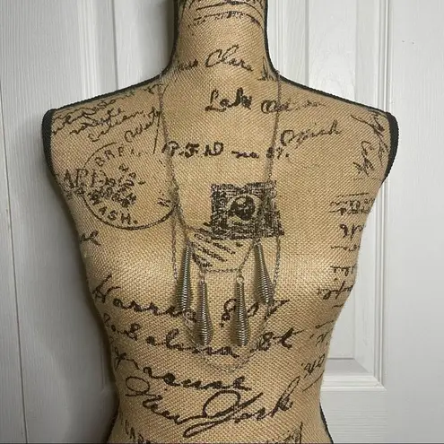 Stylish Layered Chain Necklace with Unique Pendants