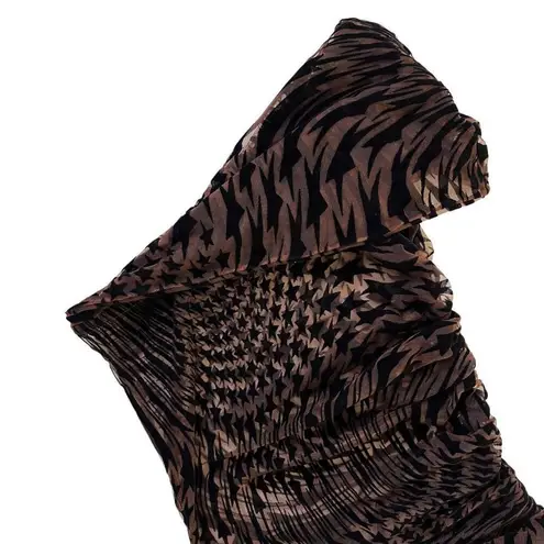 Mugler Off the Shoulder Flocked Star Wavy Dress in Nude 02 & Black Size 0