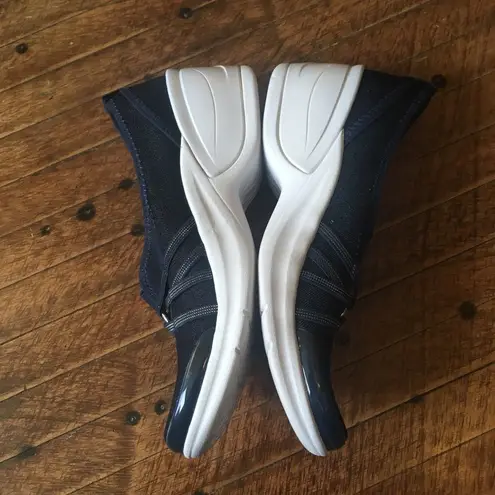 B Zees Emory foam slip on ortho stretchy comfortable shoes Blue Size 8.5