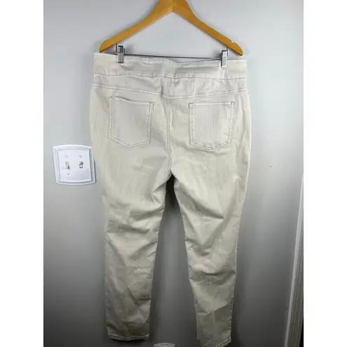 Chico's So Slimming Brigitte Pull-On Pants Beige Neutral Size 3 (16-18)