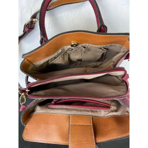 London Fog Women's Red Crossbody / Handle bag SKU 4282