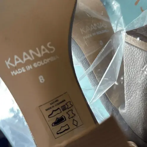 KAANAS Womens Soho Chunky Velvet Taupe Braid Heel With Ankle Tie Size 8 Tan