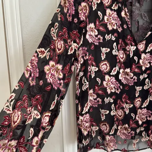 White House | Black Market Sheer long sleeve velvet burnout paisleu print blouse