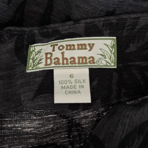 Tommy Bahama  Pants Womens 6 Black‎ Gray Floral Silk Cropped Casual Dark Floral