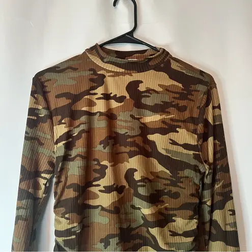 Orange Kiss Camo Print Long Sleeve Crop Top