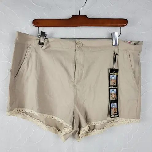 Dollhouse Womens Short Size 15 Khaki Sienna Crochet Trim Flat Front Casual NEW