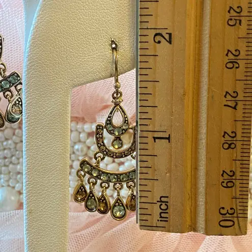 Vintage Glamour Gold Tone Teal Amber Crystal Chandelier Dangle Drop Earrings