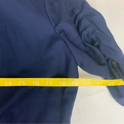 Akris Punto  women's size 10 m Navy Wool Blend dress button front cinch waist