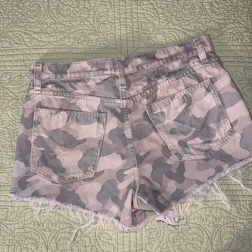 Hudson Jeans Hudson Size 30 Lori Camo Jean Shorts