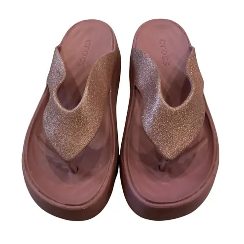 Crocs  getaway platform glitter flip flop sandal purple size 6